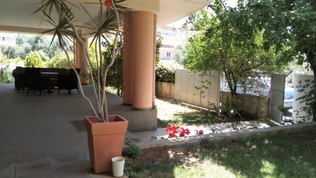 Ferienwohnung Rose Garden Kalamata Exterior foto