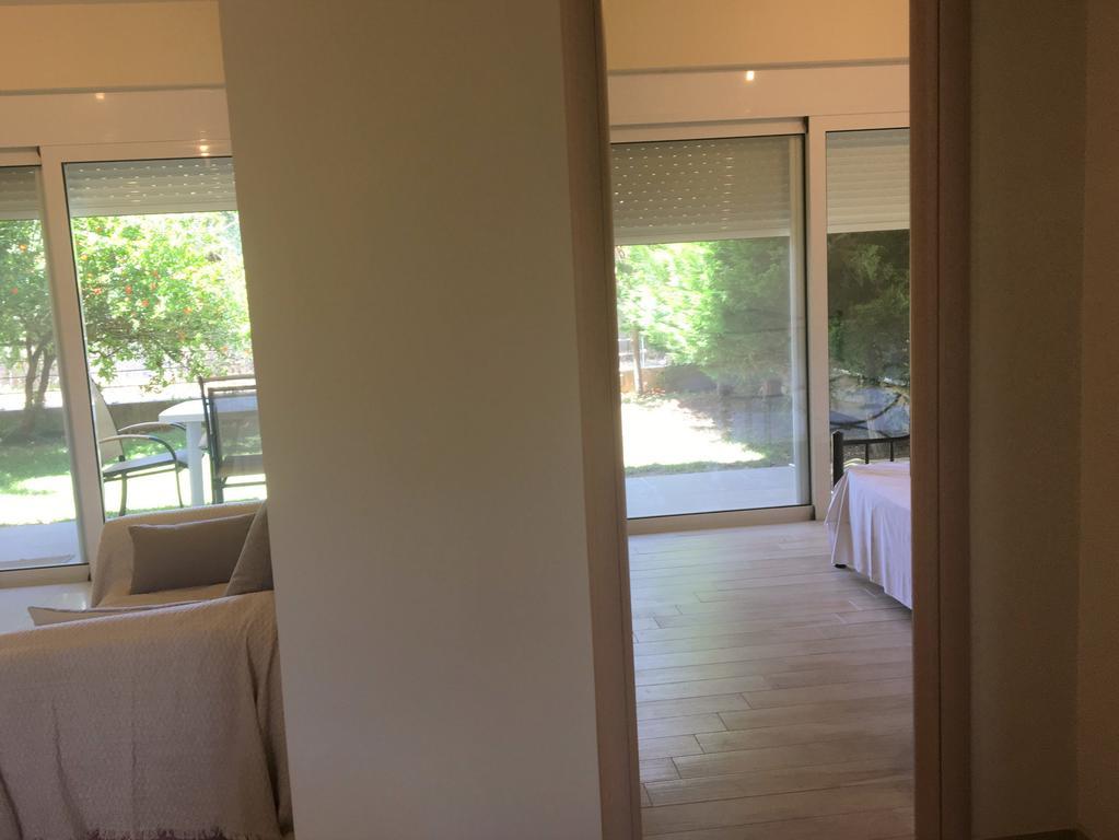 Ferienwohnung Rose Garden Kalamata Exterior foto