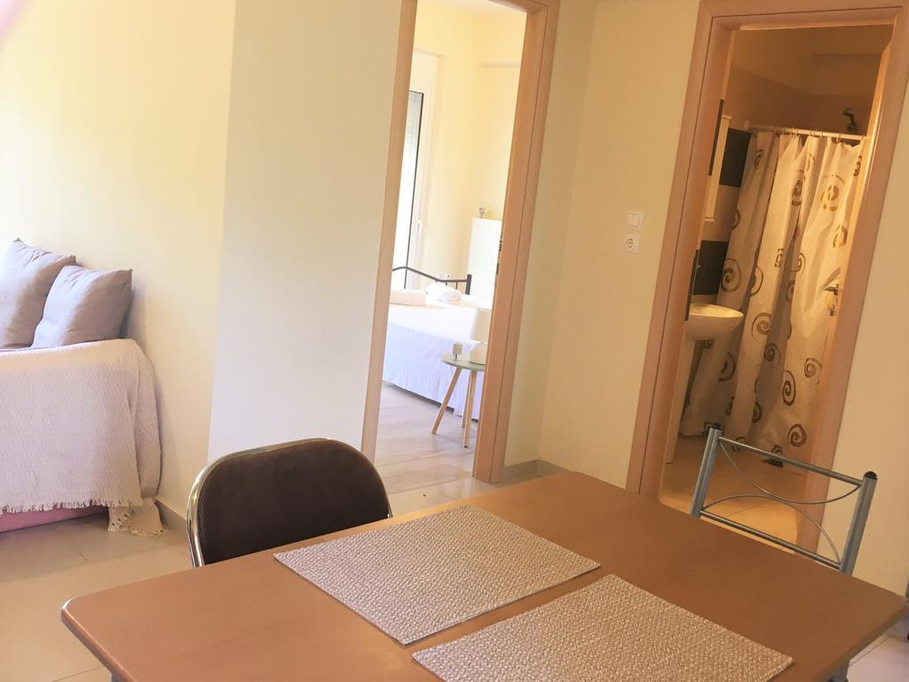 Ferienwohnung Rose Garden Kalamata Exterior foto
