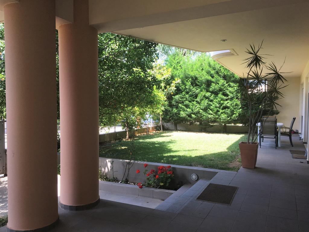 Ferienwohnung Rose Garden Kalamata Exterior foto