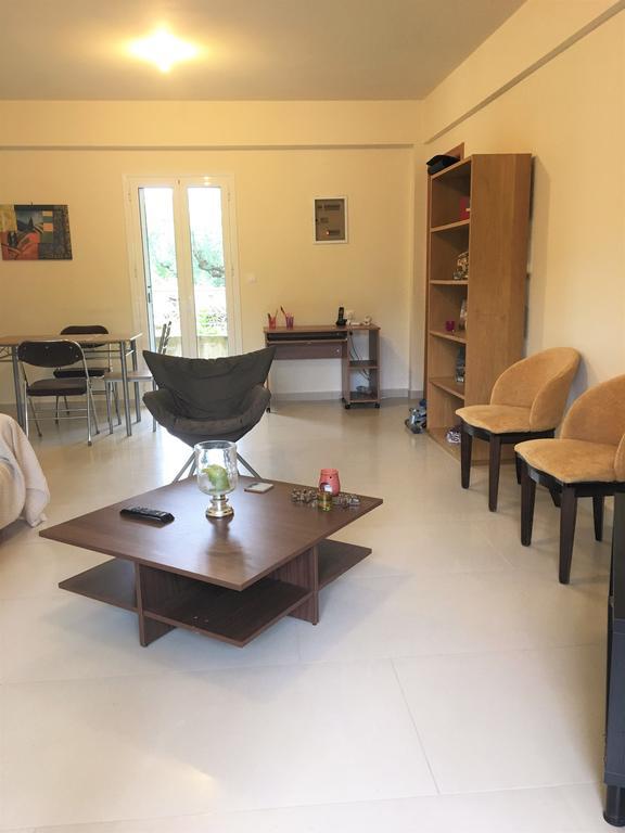 Ferienwohnung Rose Garden Kalamata Exterior foto