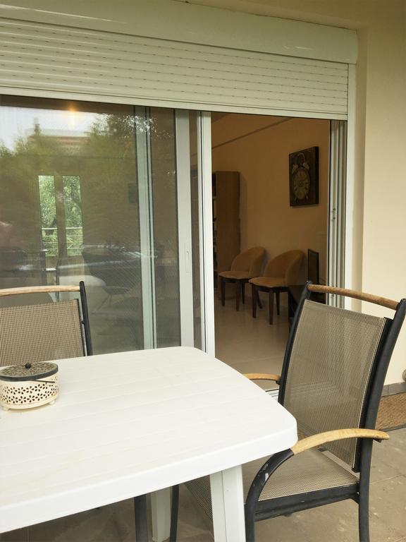 Ferienwohnung Rose Garden Kalamata Exterior foto